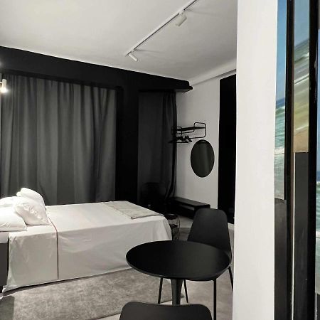 Dama Modern & Luxury Apartment Malaga Exterior photo